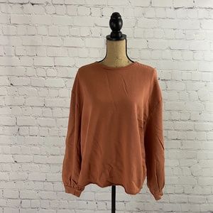 Sweatshirt